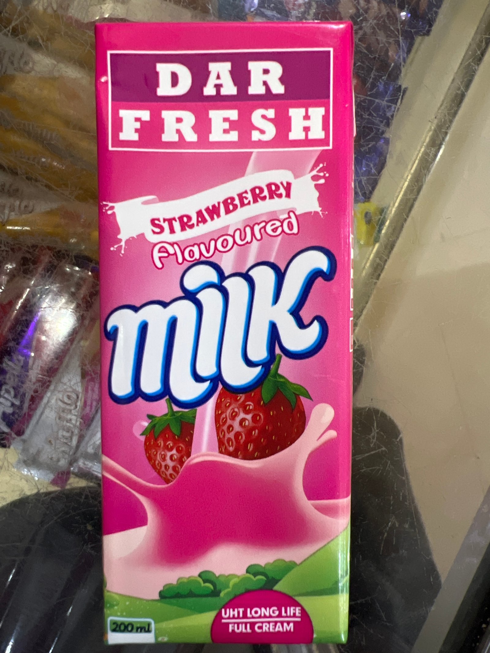 Milk dar fresh strawberry flavored
